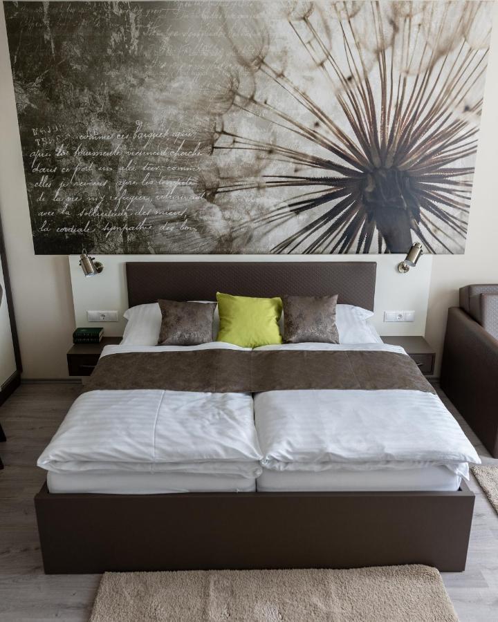 Fonix Apartman Lenti Exterior photo