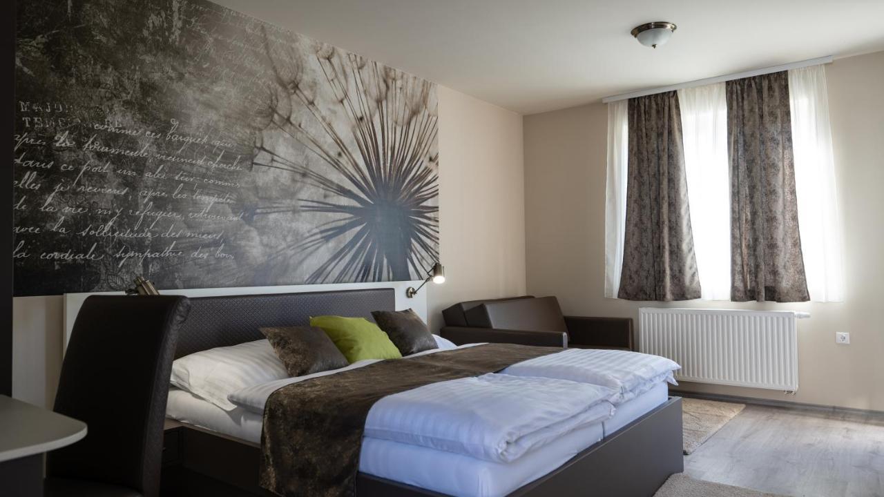 Fonix Apartman Lenti Exterior photo