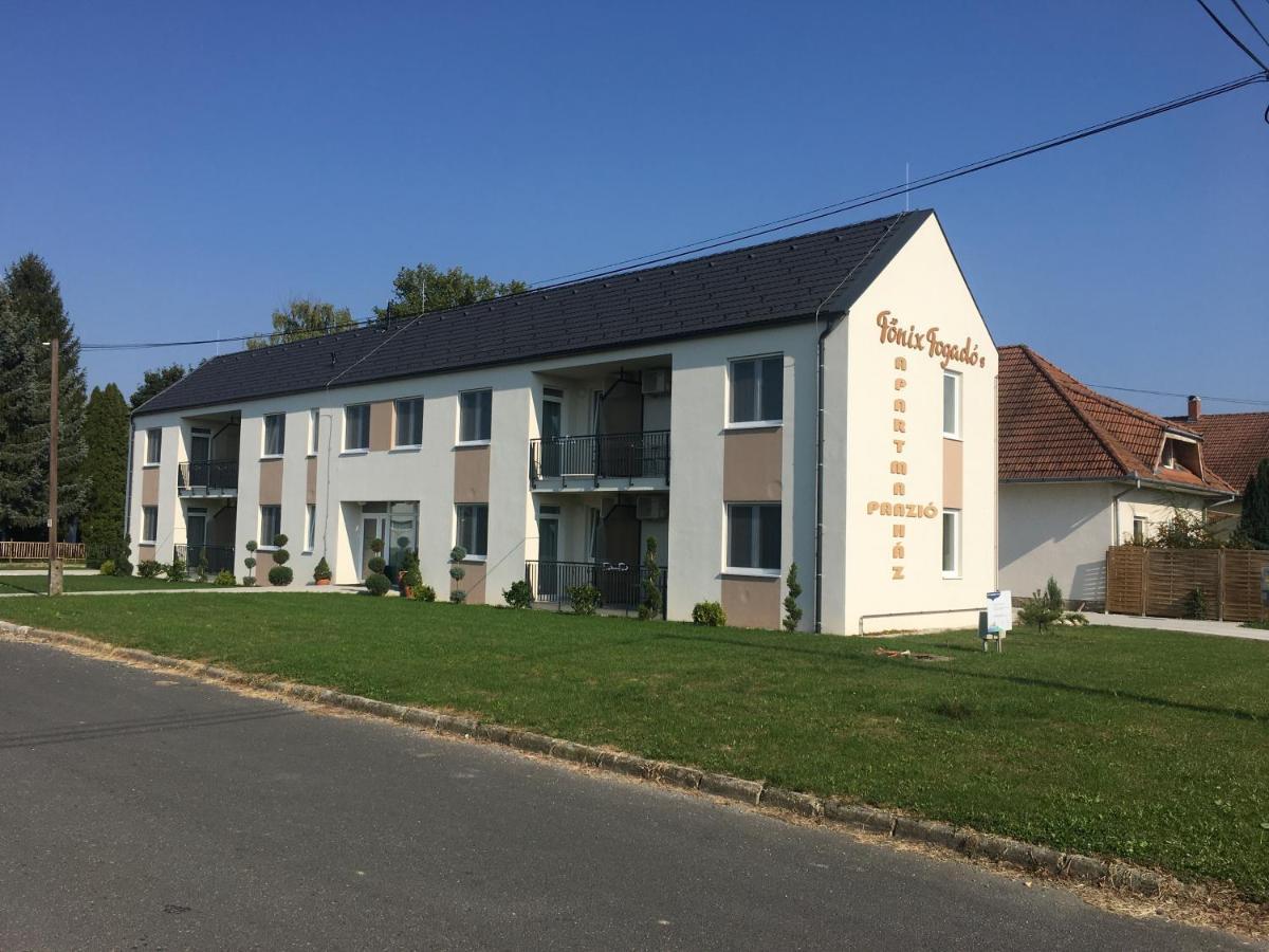 Fonix Apartman Lenti Exterior photo